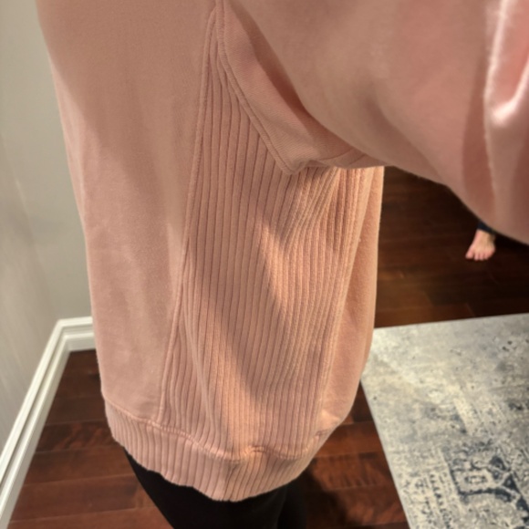 Aerie pink oversized crew neck size small in colour pink - Picture 12 of 12
